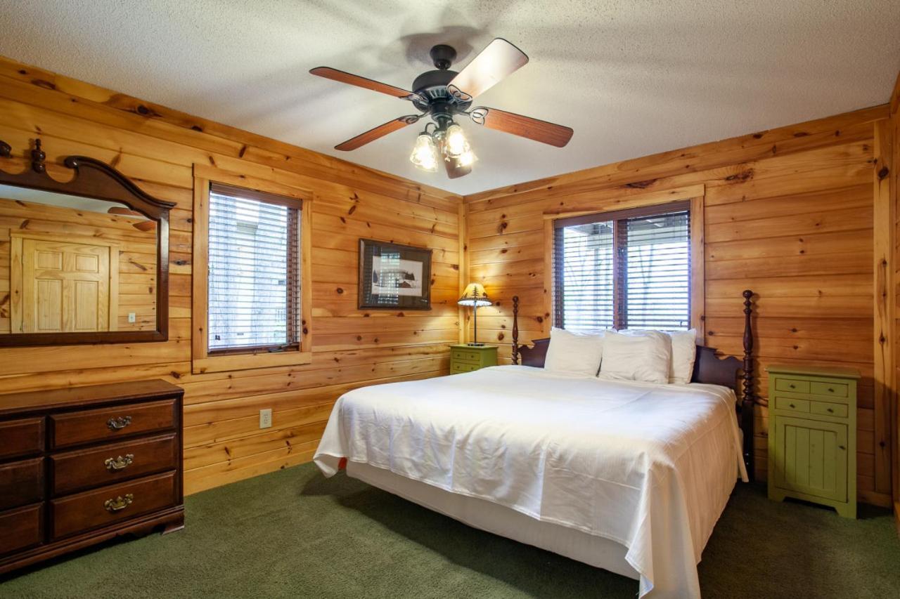 Bear Crossing Mtn View Game Room Gatlinburg Exteriör bild