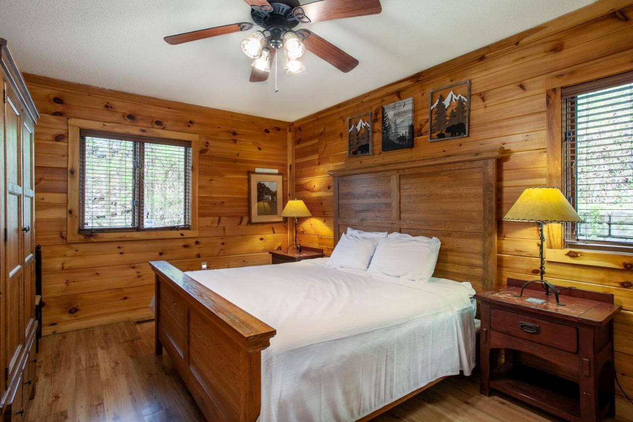 Bear Crossing Mtn View Game Room Gatlinburg Exteriör bild